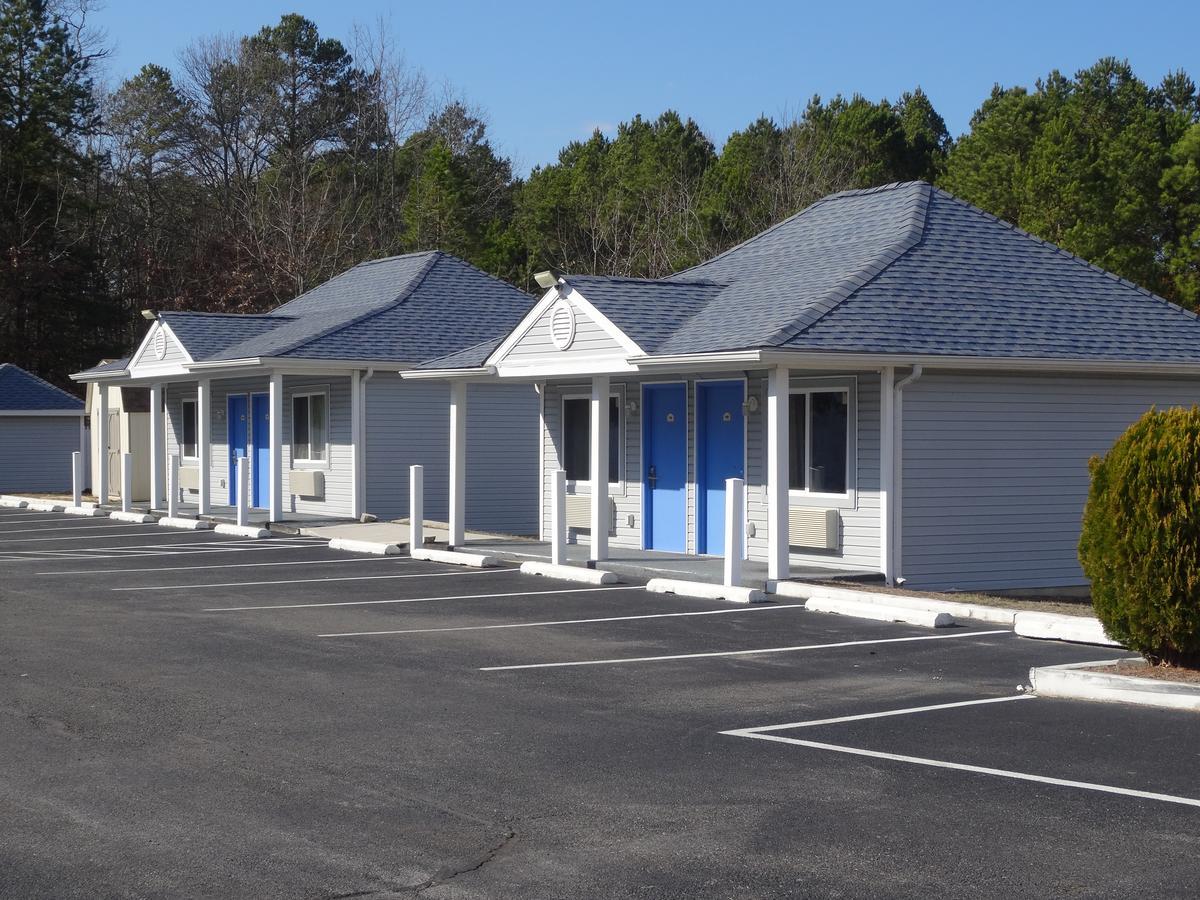 Motel Village & - 2*